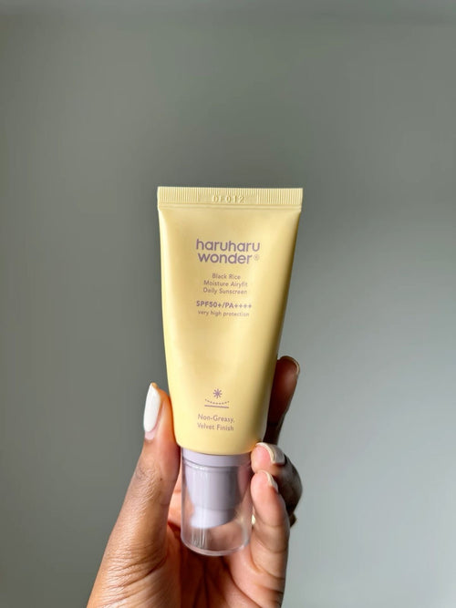 Haruharu Wonder Black Rice Moisture Airyfit Sunscreen SPF50+ PA++++ - 50ml Hover